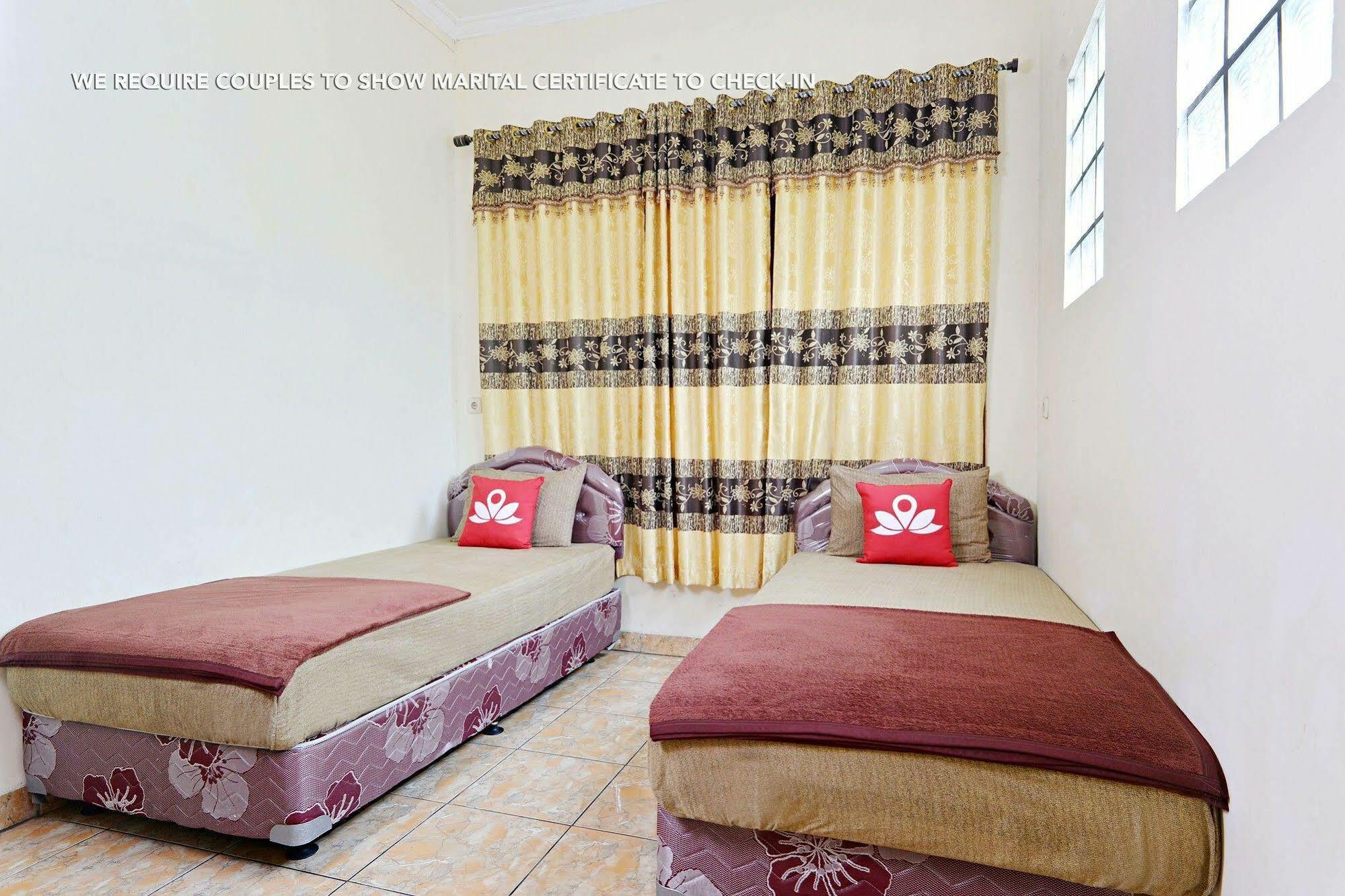 Zen Rooms Antapani Syariah Bandung Buitenkant foto