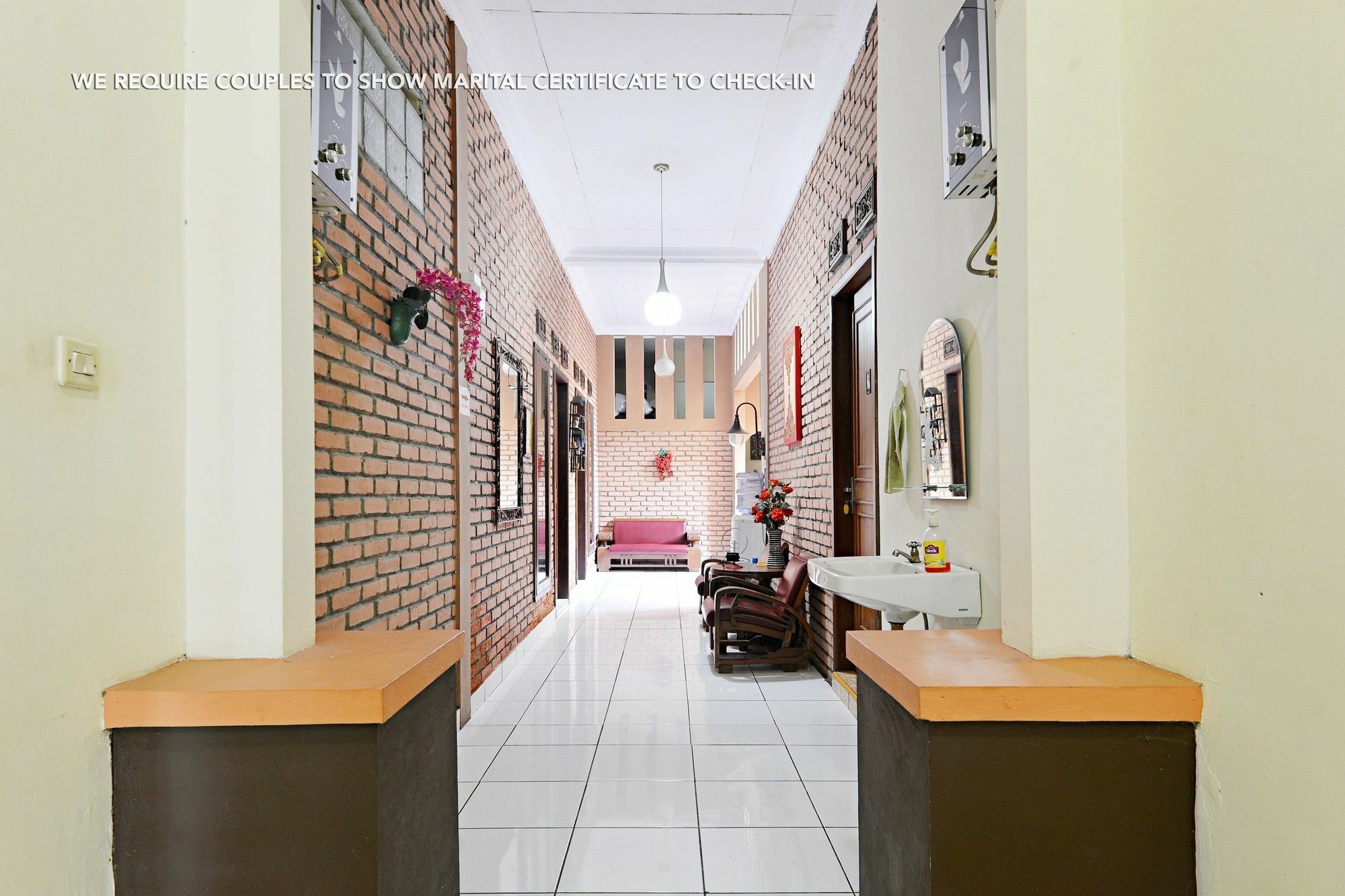 Zen Rooms Antapani Syariah Bandung Buitenkant foto